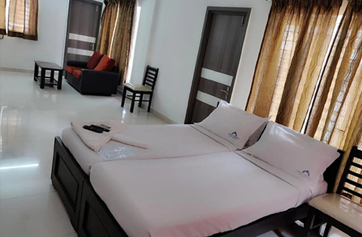 Day rental stays in OMR